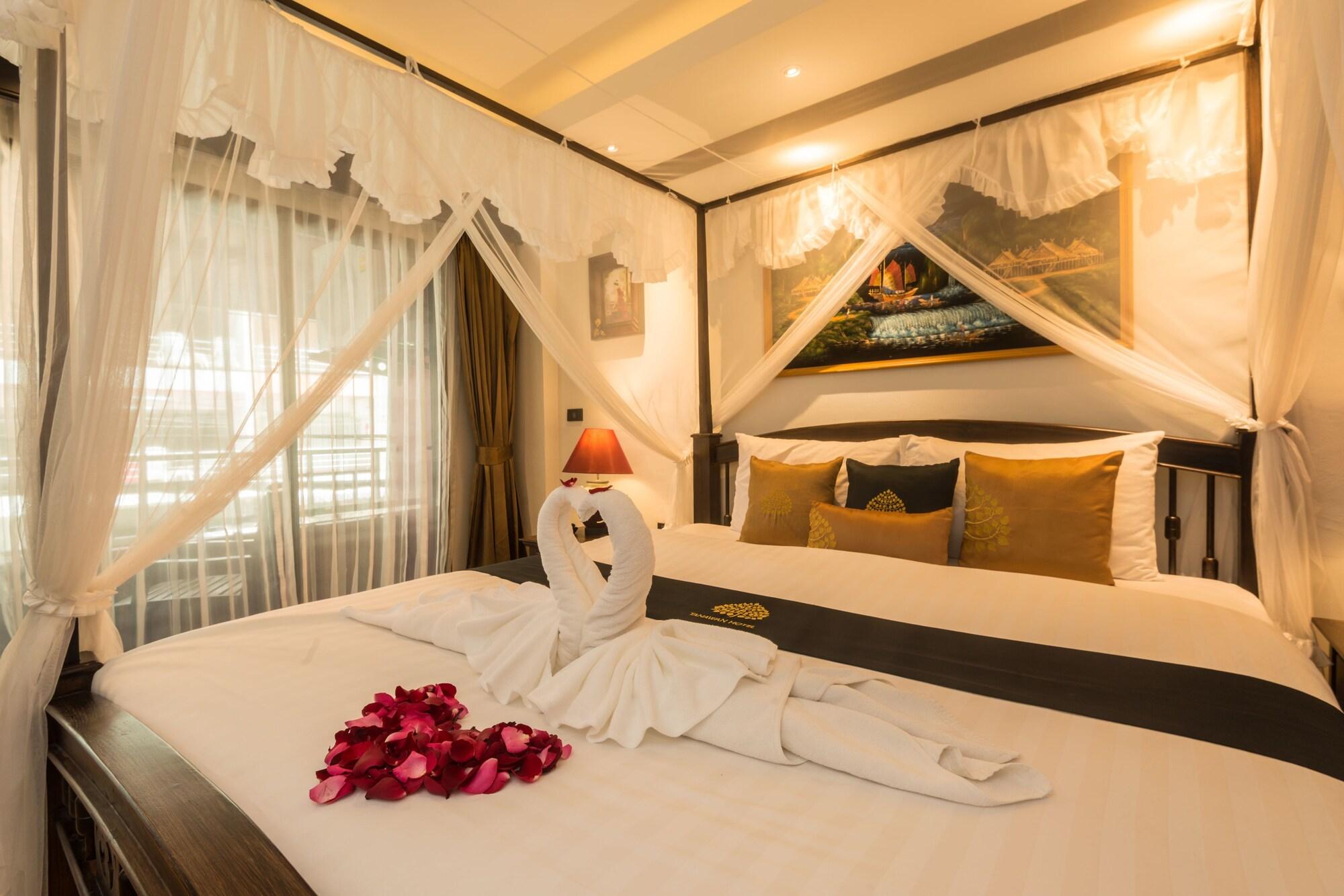 Tanawan Phuket Hotel Exterior photo