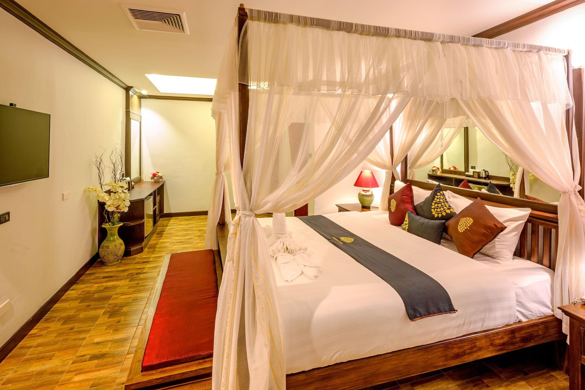 Tanawan Phuket Hotel Exterior photo