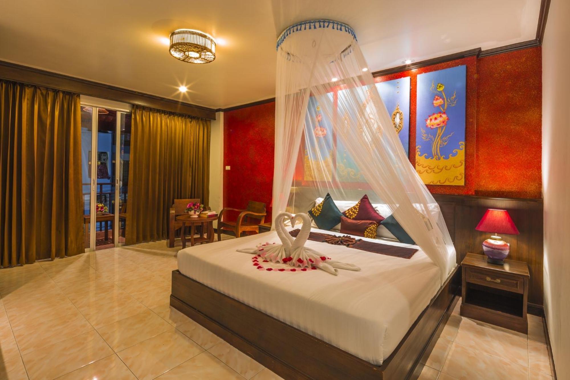 Tanawan Phuket Hotel Exterior photo