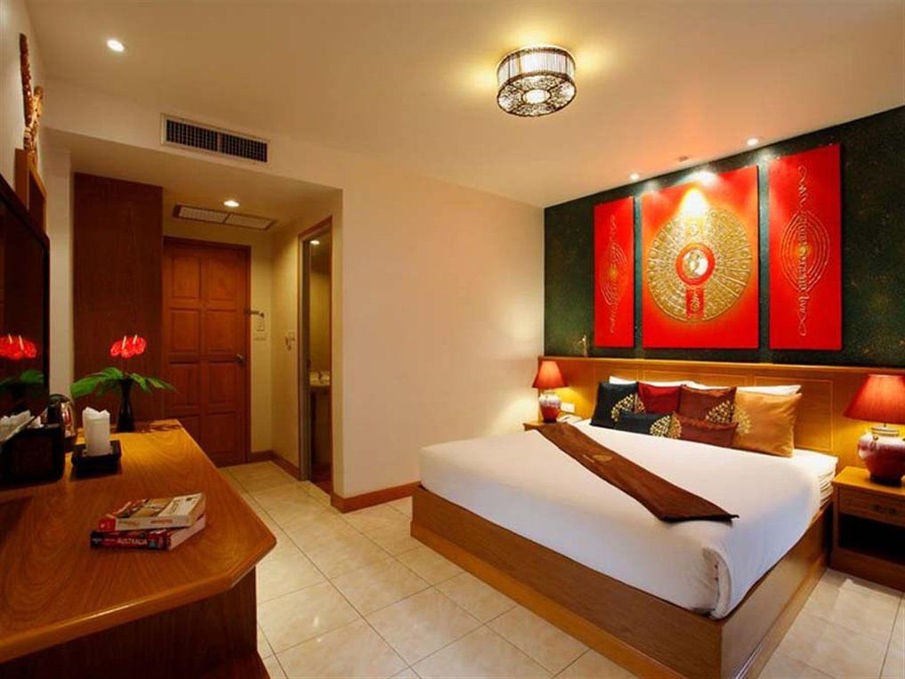 Tanawan Phuket Hotel Exterior photo
