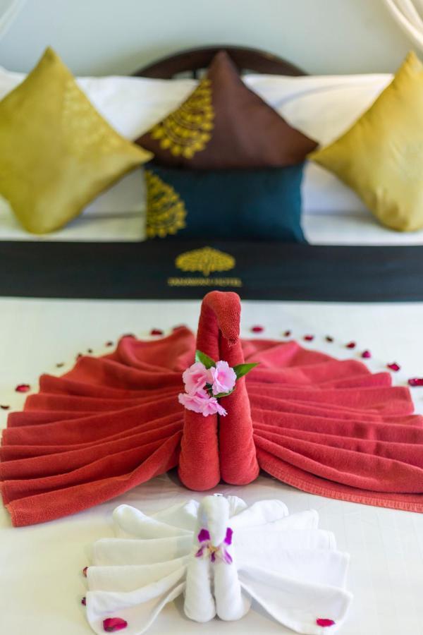 Tanawan Phuket Hotel Exterior photo